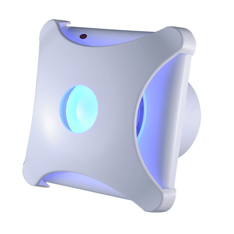 Resfriador de ar de 50 Cfm de lâmina de plástico de cor branca para casa de banho Combinação de luz LED e ventilador de escape